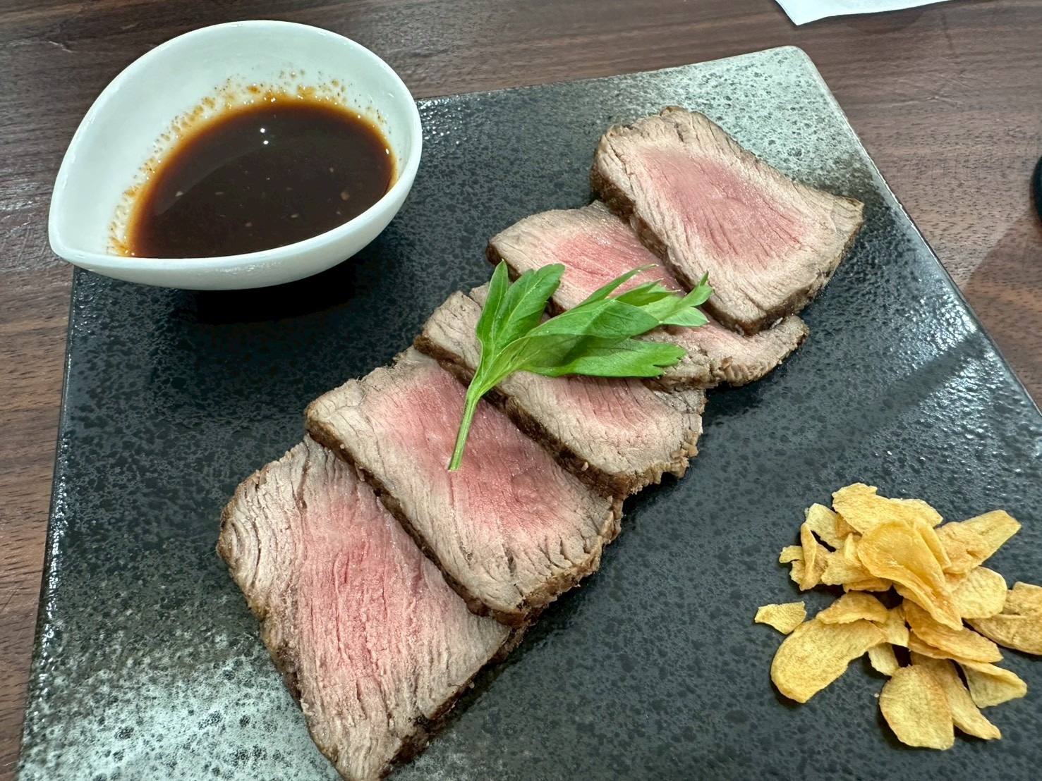 TSUKURUの自家製ローストビーフ