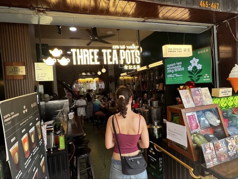 バンコク・ヤワラートにある中国茶専門店Three Tea Potsの外観